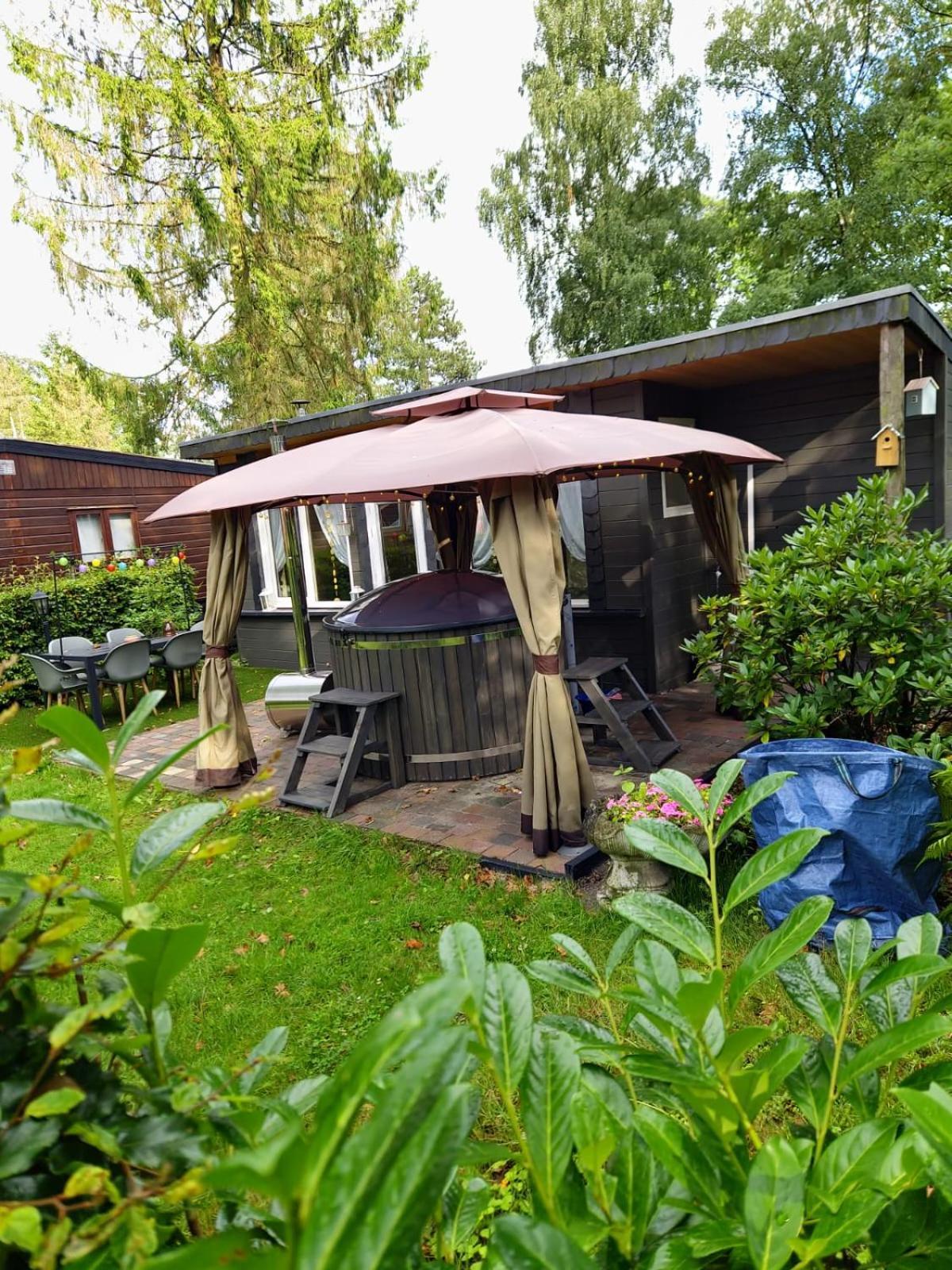 Chalet Met Hottub *